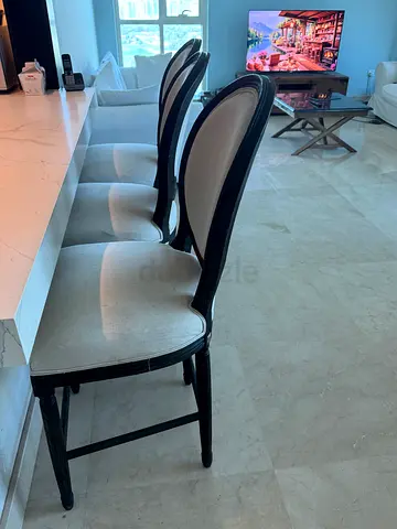 Set of 3 Classic dining chair , brand is : the one