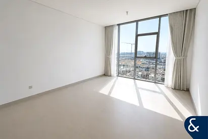 Modern | Spacious Studio | Unfurnished