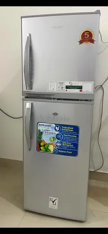 Sonashi 2-Door Refrigerator - Silver, Good Working Condition