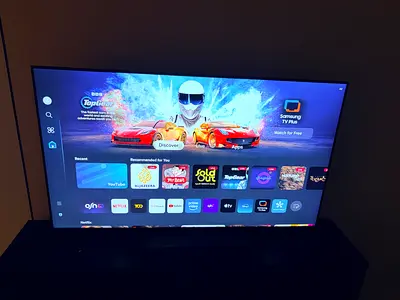 Samsung 65 Smart 4K Led HDR Crystal UHD TV