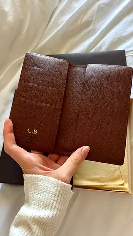 Authentic BRAND NEW Louis Vuitton long wallet unisex
