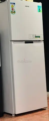 Geepas Top-Freezer Fridge - 2 Door, Good Condition