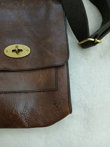 Mulberry body bag wan or woman