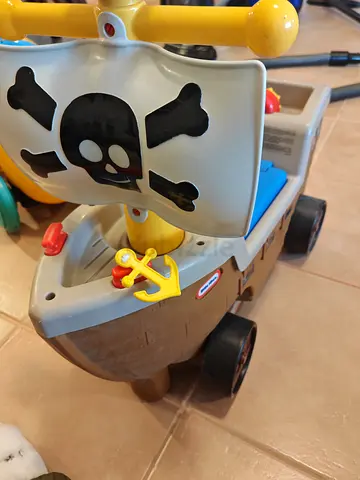 Little Tikes Pirate Ride-On Toy Car - Good Condition