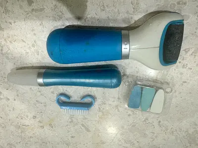 Electric Callus Remover Foot File with Extra Heads - Lightly Used