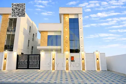 فيلا مودرن ثلاث طوابق شامل رسوم التسجيل تملك حر لجميع الجنسيات