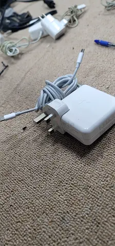 Apple MacBook/MacBook Pro MagSafe Power Adapter with Cable (used)