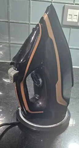 CORDLESS STEAM IRON