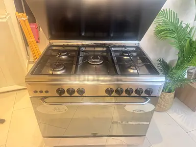 Oven