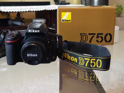 Nikon Camera  Nikkor Lenses