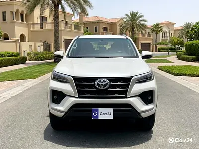 2023 Toyota FORTUNER — фото 2