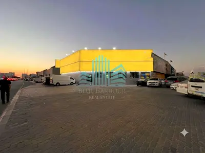 READY BUSINESS WITH KEY MONEY | COMPLETE EQUIPMENTS | CORNER AND HIGH FOOT TRAFFIC