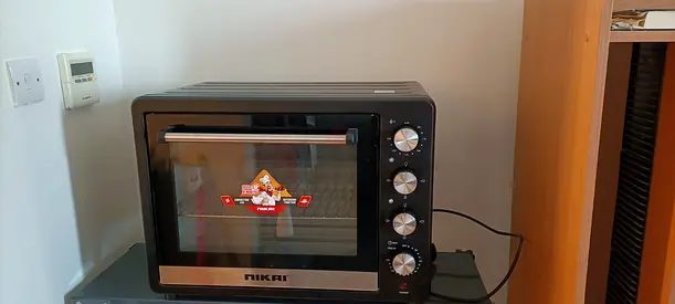 Nikai countertop electric oven - good working condition