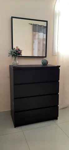 Wooden Drawers Set with Mirror