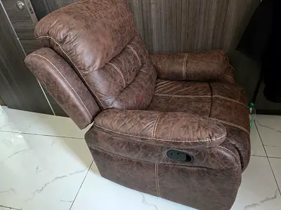 Recliner sofa