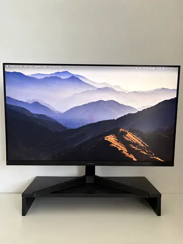 Samsung 27-inch Monitor S3 in Good Condition