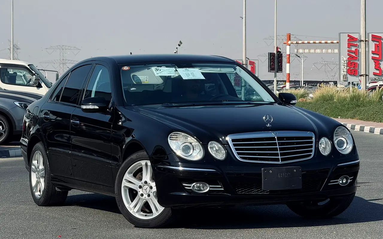 Mercedes-Benz E-Class 2007 — photo 1 of 20