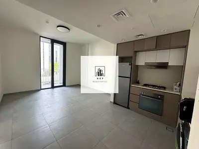 Specious luxury apartment for rent