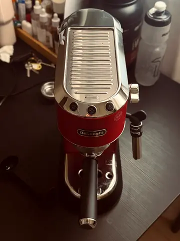 DeLonghi Compact Espresso Machine with Steam Wand - Red