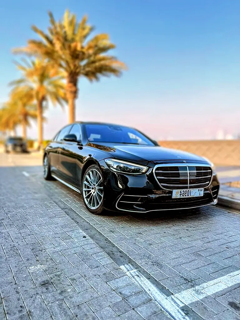Mercedes-Benz S-Class 2022 — photo 1 of 10
