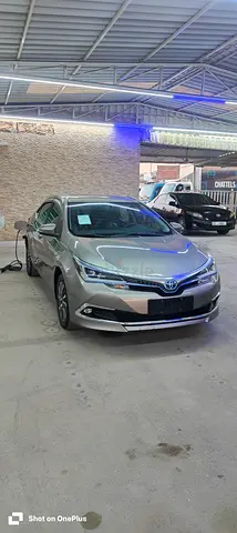 Toyota Corolla GL-iplug hybrid 2019