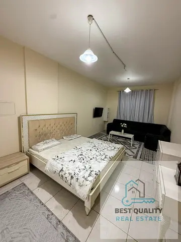 استوديو عصري في النعيمية على شارع الكويت