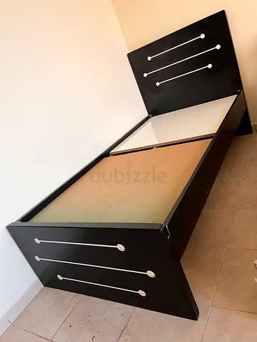 Single bed frame