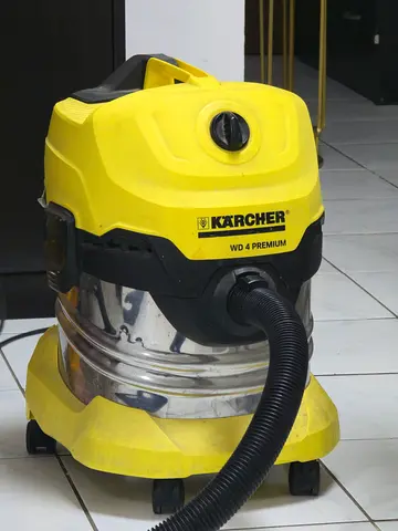 Karcher WD 4 Premium Wet  Dry Vacuum Cleaner - Used, Good Condition