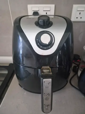 Black and Silver Air Fryer