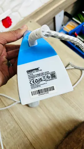 Geepas Iron box