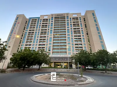 Spacious Layout | High Floor | Great views