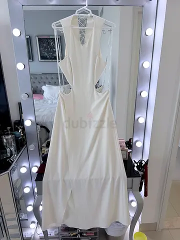 Dress size S/M 100dhs