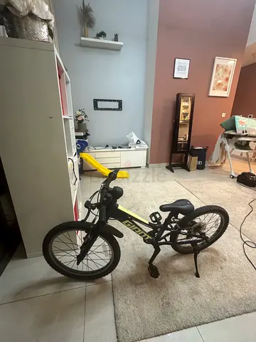 Good condition kids mountain bike - 20 inch wheels