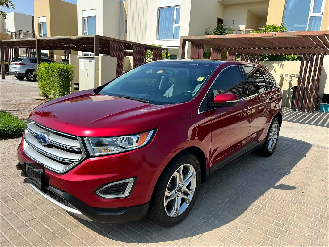 Ford Edge 2016 — photo 1 of 10