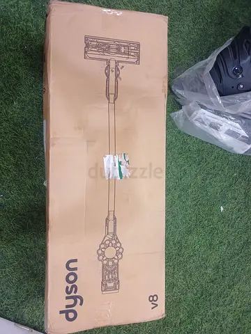 Dyson v8