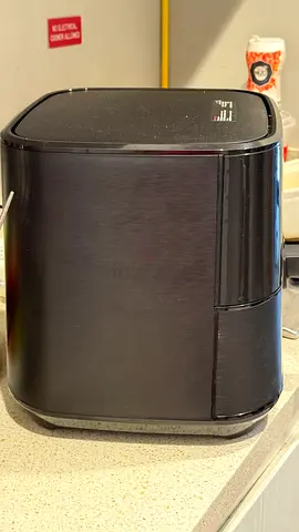 Nutricook Air Fryer 2 - 5.5L, 1.4kg, 1700w, digital control panel display, 10 preset programs