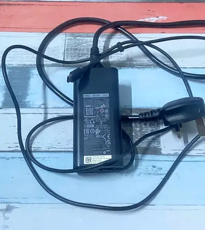 Dell laptop charger / AC adapter with UK plug - used