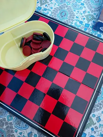 Checkers board game