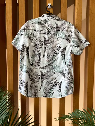 Lightweight Palm-Print Short Sleeve Shirt - Size Unknown, Good Condition