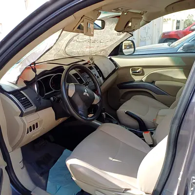 Mitsubishi Outlander GLS 2009 GCC Specs - Well Maintained