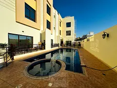 Covered parking / swimming pool / 5 Bhk maid / Awy from flight path