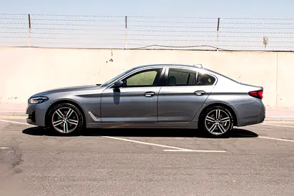 2023 BMW 5-SERIES — миниатюра 5