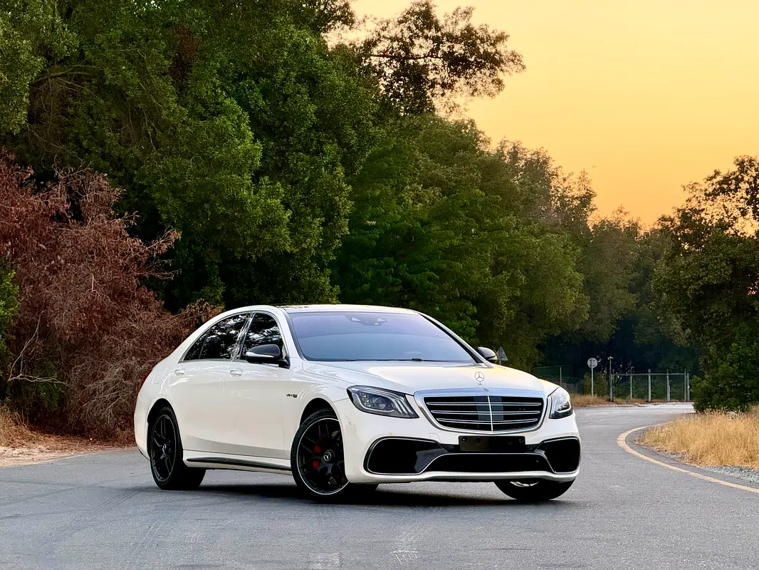 Mercedes-Benz S-Class 2018 — photo 1 of 20