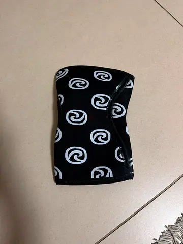 Knee Sleeve