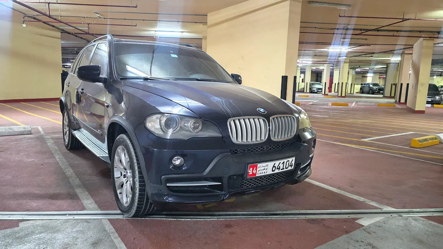 BMW X5 2008 — photo 1 of 4