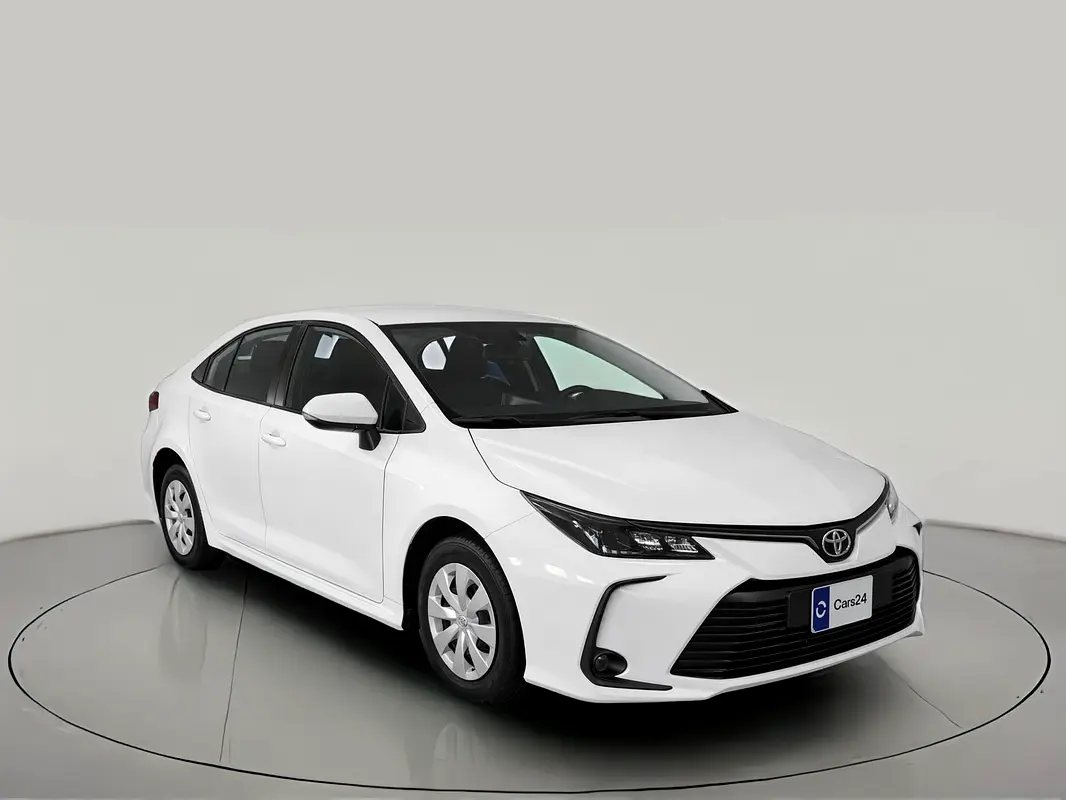 Toyota Corolla 2024 — photo 1 of 13