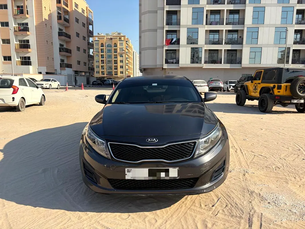 Kia Optima 2015 — photo 1 of 8