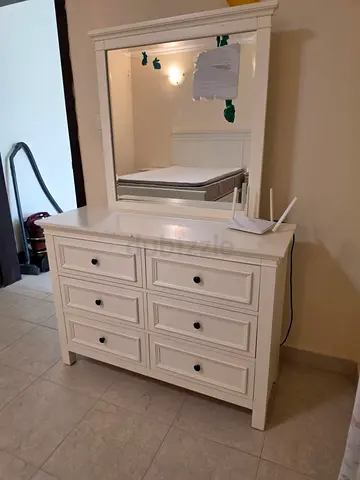 White 6-Drawer Dresser with Mirror - Good Condition