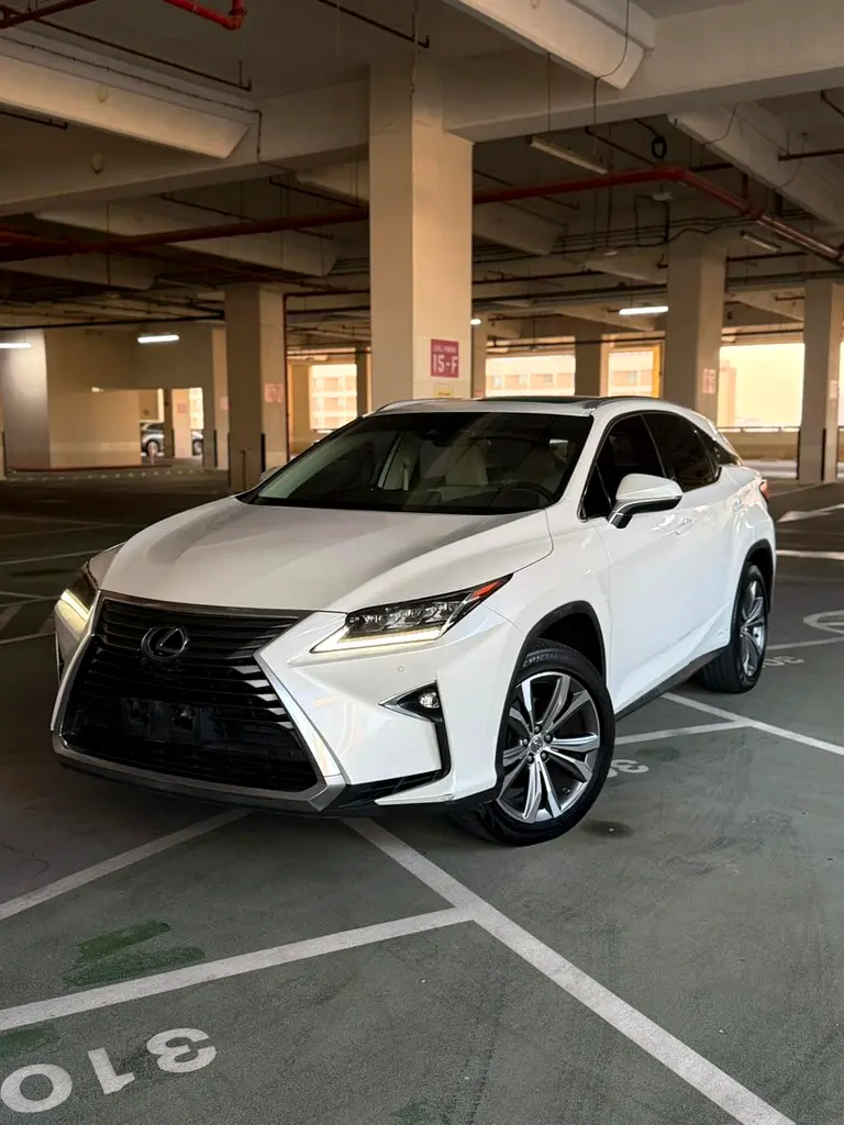 Lexus RX-Series 2017 — photo 1 of 11