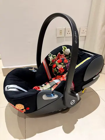 Cybex Cloud Z Infant Car Seat (Floral limited edition) – Good Condition